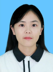 2021级 覃媛