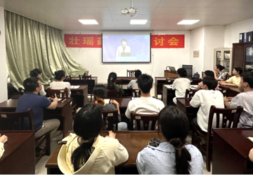 我平台师生参加国家安全教育日宣传活动