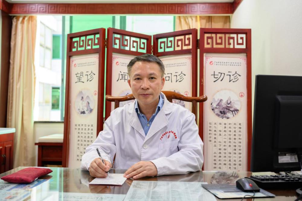 唐耀平 唐耀平