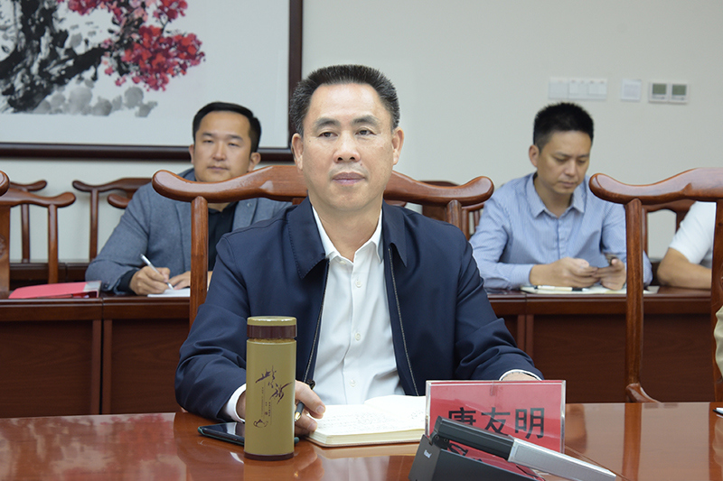 4唐友明院长在座谈会上.jpg 4唐友明院长在座谈会上.jpg
