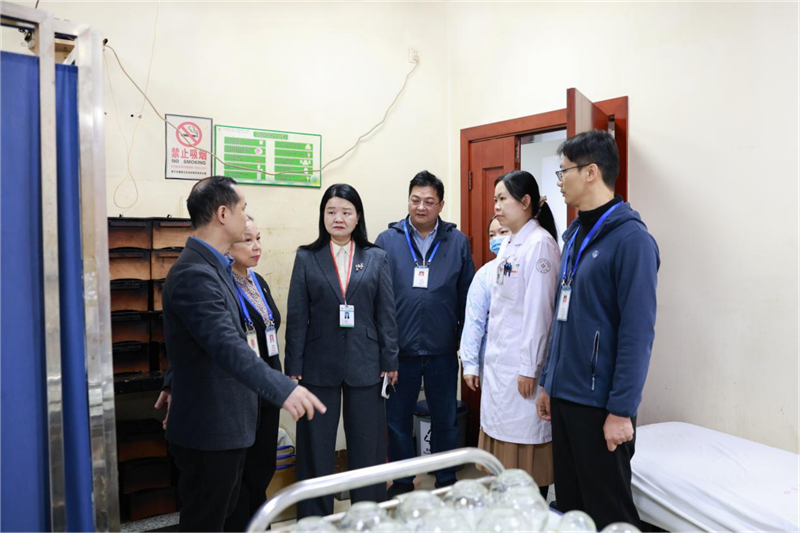 医院领导在仁爱分院开展安全检查