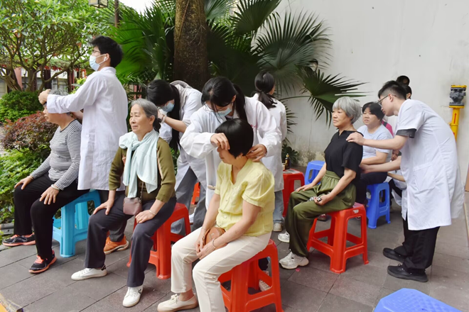 手法按摩