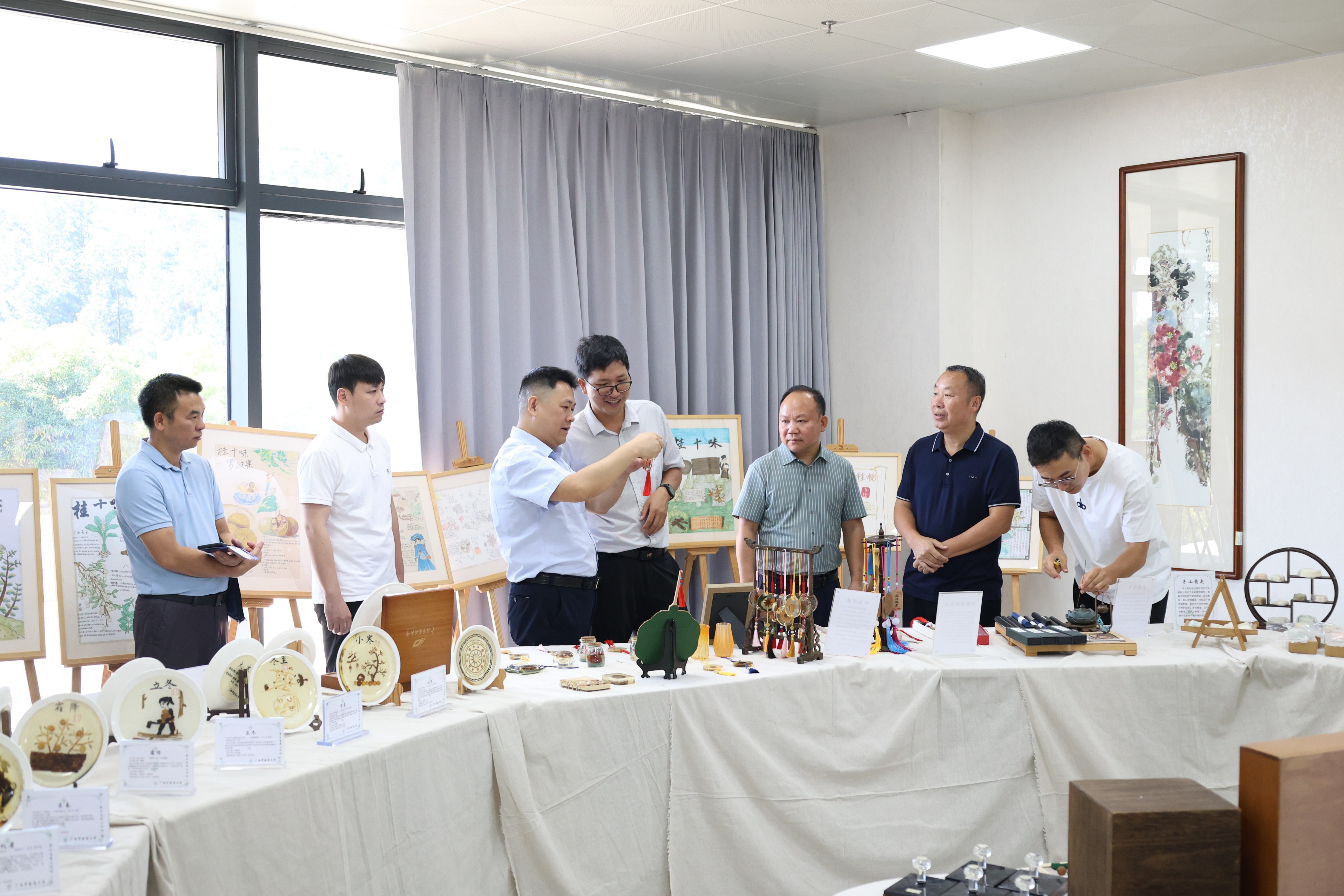 参观创新创业学院