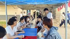 药学研究生第二党支部与药学院药剂党支部联合开展考研咨询活动